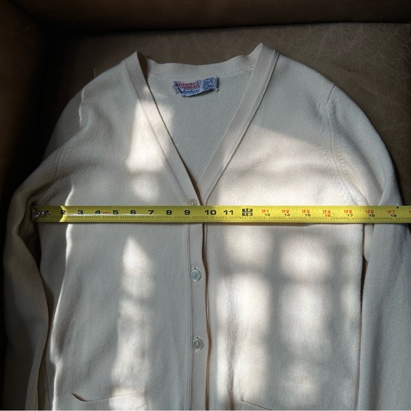 Vintage 70s Edward Chapman Ballantyne of Peebles 100% cashmere pocket cardigan - Picture 6 of 8